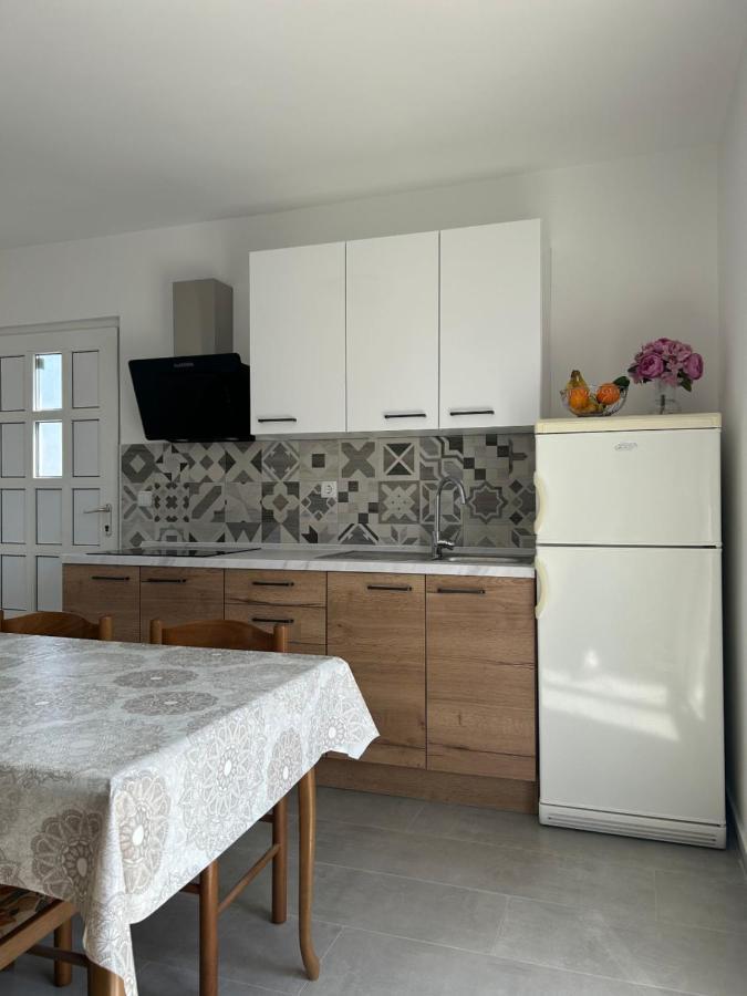 Apartments Ljubomir روغوزنيكا المظهر الخارجي الصورة