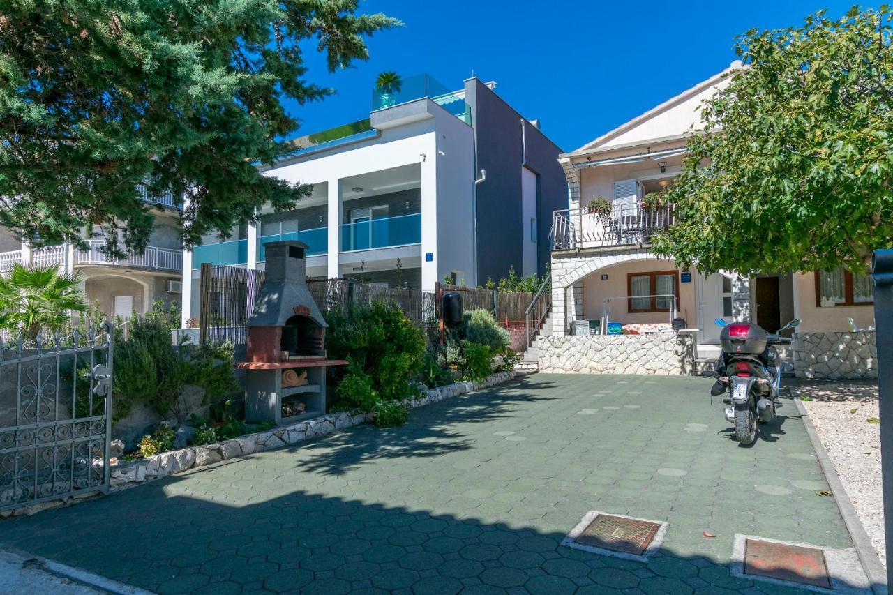 Apartments Ljubomir روغوزنيكا المظهر الخارجي الصورة