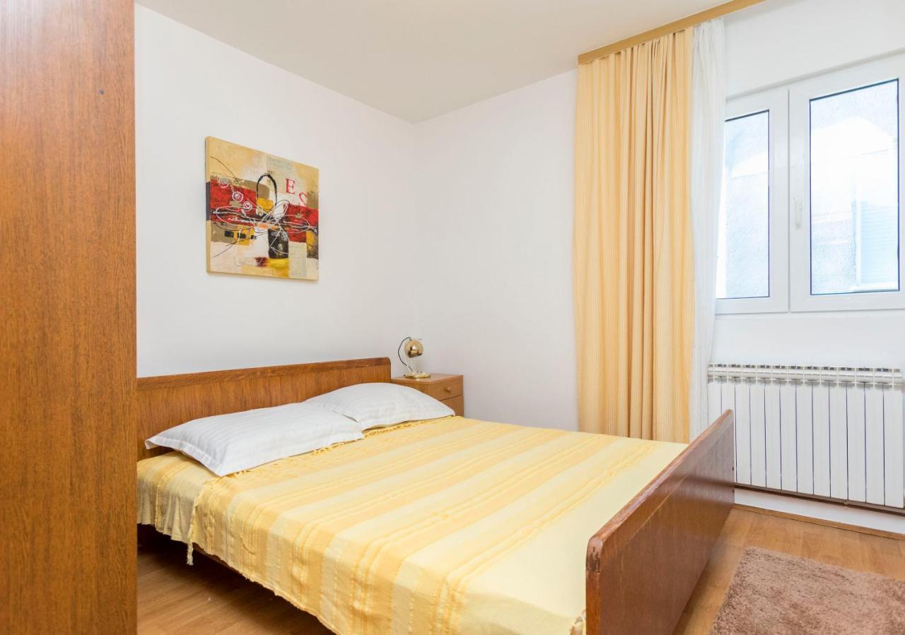 Apartments Ljubomir روغوزنيكا المظهر الخارجي الصورة
